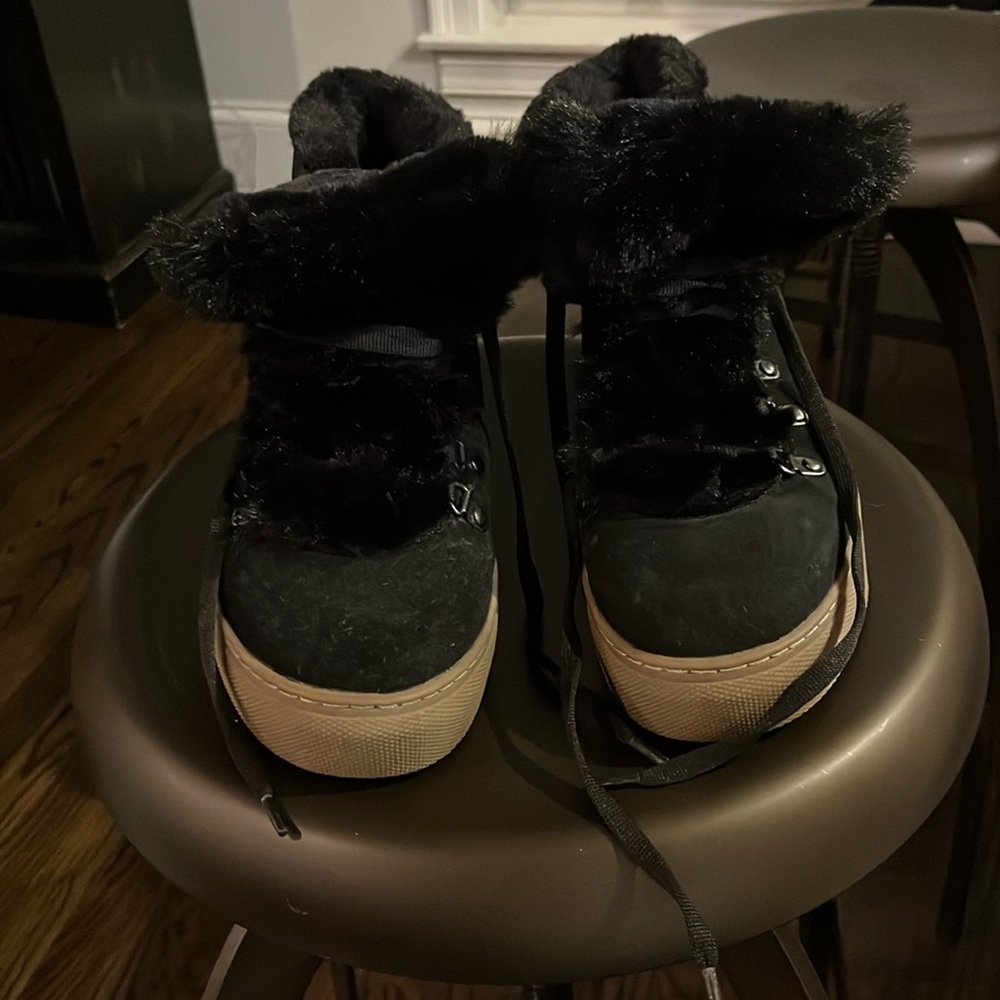 Cougar waterproof super fluffy tongue and ankle wrap lace up booties